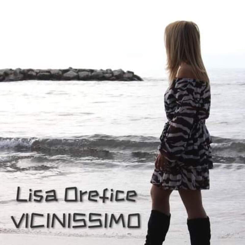 Lisa Orefice, una delle più intense voci della musica leggera italiana, torna con “Vicinissimo”, il suo nuovo singolo