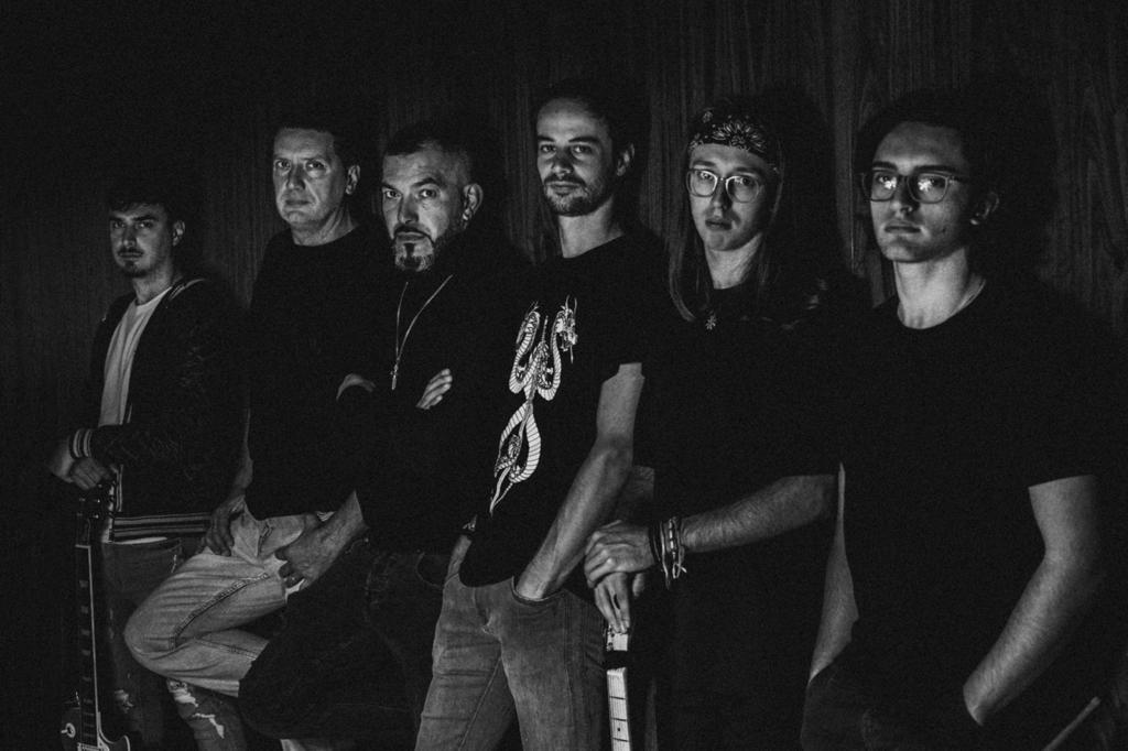 Gli AMMO presentano “On the Stage Again” con il loro rock travolgente